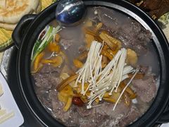 -九寨特色牦牛肉汤锅 羊肉汤锅