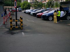 场地-新荟城购物中心-停车场