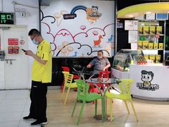 -周黑鸭(郑州新世界百货店)