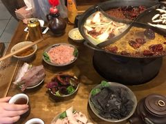 -白乐天毛肚火锅馆(解放碑店)