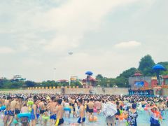-汤山欢乐水世界