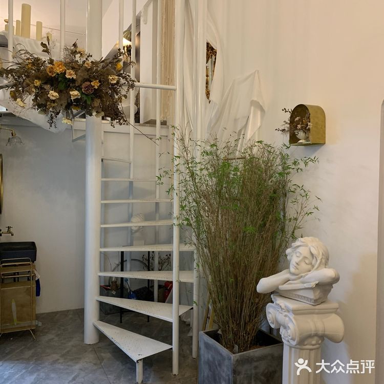 一口气吃了两个还想吃！舍不得买第三个哈哈哈哈哈