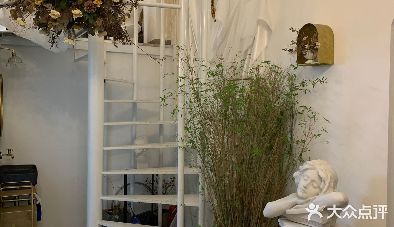 一口气吃了两个还想吃！舍不得买第三个哈哈哈哈哈