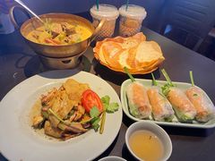 -大头虾越式风味餐厅(光明广场店)