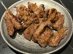 -山川小町·极番烧肉(新地假日广场店)