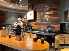 -星巴克臻选(深圳金光华店)