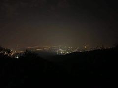 -鬼笑石后山停车场