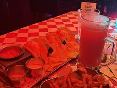 -鲨鱼美式餐厅酒吧Sharky