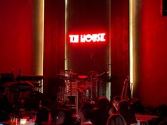 -TZ House音乐现场(来福士中心店)