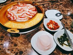 秘制黑猪五花-猪啊牛呀羊啊铜盘烤肉(正大广场店)