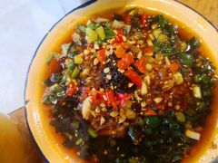 -拈签一笑黄牛肉辣卤串串