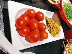 -辣尚瘾·烤鱼·新川菜(牡丹园直营店)