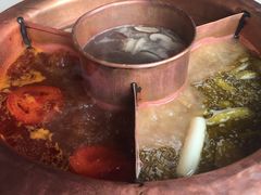 菌王奇香锅-滇釜火锅·能喝汤的火锅(车公庄店)