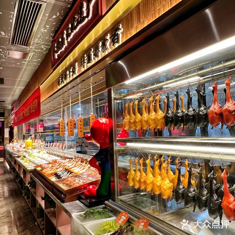 鸽子张家宴绝了！方庄宴请天花板，脆皮乳鸽封神