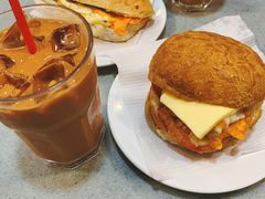 招牌咸牛肉芝士猪仔包-华嫂冰室(尖沙咀店)