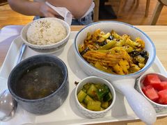 -轻蔬不用等·素食(江苏路店)