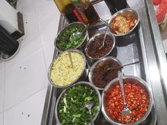 -姚记抚仙湖石锅鱼庄