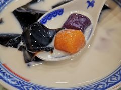 -赵记传承特色牛奶甜品(泉城广场店)