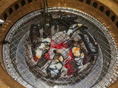 -山川小町·极番烧肉(新地假日广场店)
