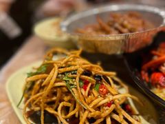 馓子拌皮蛋-巴厘龙虾·榜首油焖大虾(青山店)