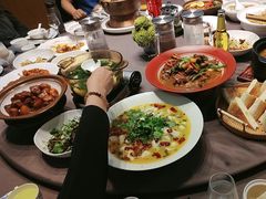 -香山湖家家宴(中山陵店)