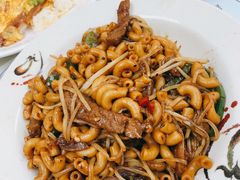 黑椒牛柳炒通粉-东南亚特色美食