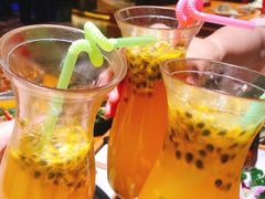 -老滇山寨•云南特色菜•地方菜•民族风情歌舞表演(金碧店)