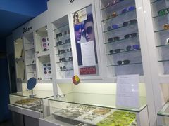 -提一眼镜·蔡司·依视路(小寨店)