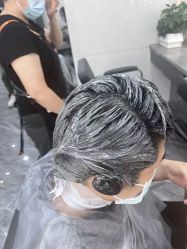 -七分屋LA·烫发·染发·剪发