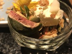 坚果牛奶慕斯-無境·匠心日本料理(汉街店)