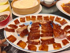 香酥片皮鸭-中国大酒店·食街