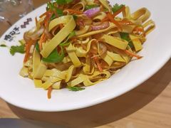 -咱屯子铁锅炖直营店(保利店)