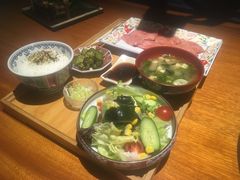 -肉魁屋·烧肉·烧鸟·酒场(高新店)