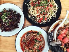 -四小区火锅·巷子里的重庆火锅(花照壁店)