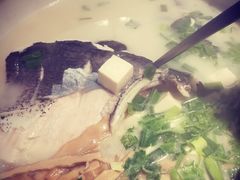 姜君千岛湖鱼头-姜君·千岛湖鱼头馆(浦东大道店)