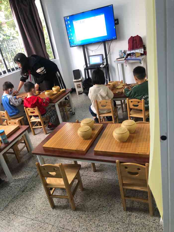 东湖棋院(小北店"孩子要考段了,考前带她过来补补课～这里门.