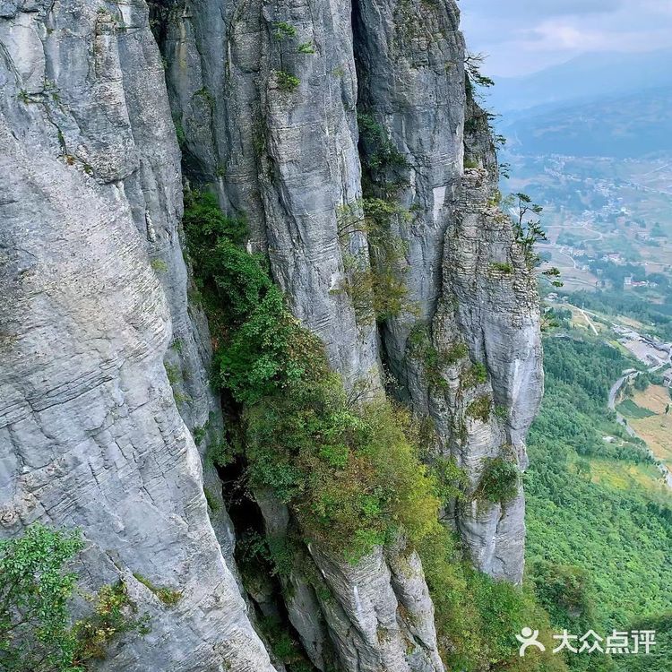 恩施大峡谷——喀斯特地貌地形天然博物馆