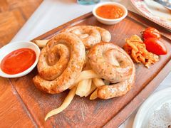 莫斯科风格烤肠配酸菜-莫斯科餐厅