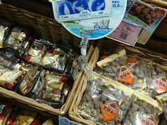 -来伊份1038(新村路三店)