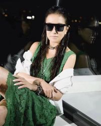 -Vera Wang婚纱礼服旗舰店