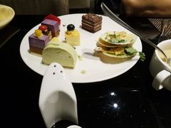 -唐拉雅秀酒店-西锦汇空中BBQ·思创餐厅