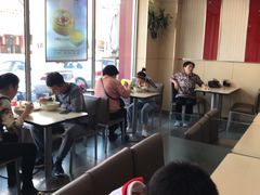 大堂-李先生牛肉面大王(营口大润发店)
