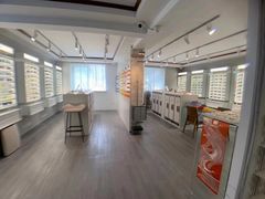-目艮眼镜SHOWROOM(品牌集合店)