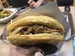 纯瘦肉夹馍-魏家凉皮(博水商务大厦店)