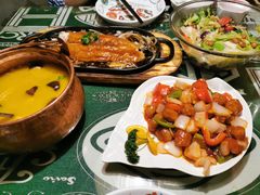 菠萝咕咾肉-树下时尚餐厅(翠园街店)