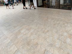 -URBAN REVIVO(北京斯普瑞斯奥特莱斯店)