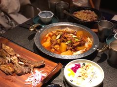 沙湾原始大盘鸡-丝路金桃·新疆菜(徐汇店)