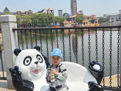 -王府井奥莱棋盘山小镇