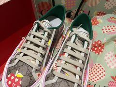 -Gucci(重庆IFS店)