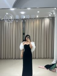 点击看大图 -曼青婚纱礼服馆